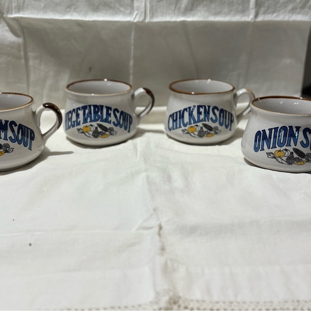 Classic White and Blue Soup Mugs Set of 4 Vintage